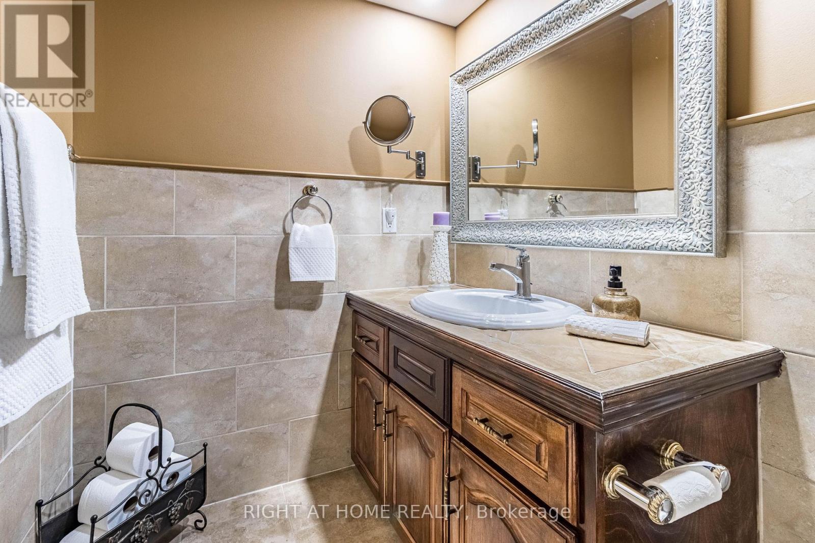 13250 Tenth Side Road, Halton Hills (Rural Halton Hills), Ontario  L7G 4S5 - Photo 28 - W12657786