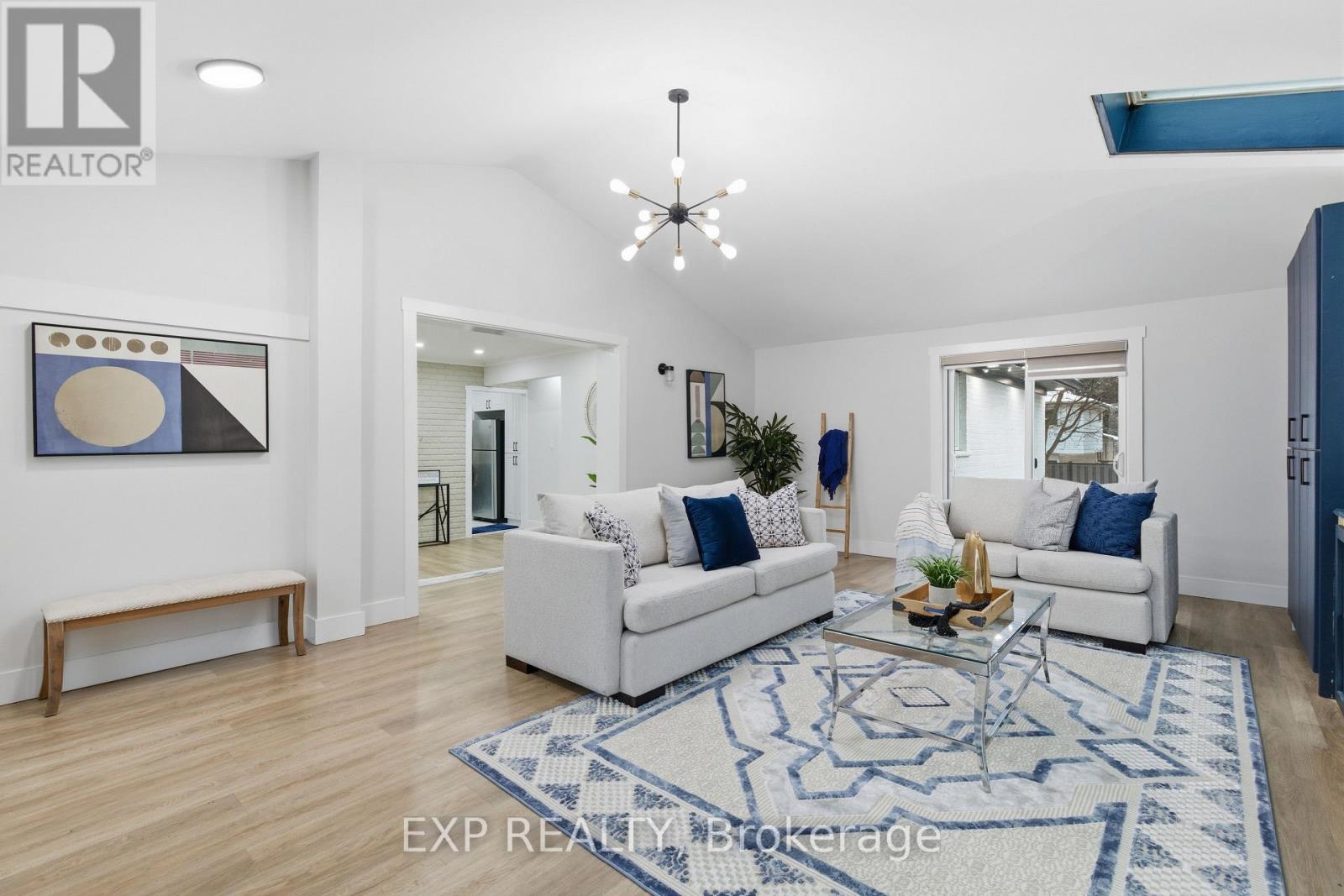 80 Mountainview Road S, Halton Hills (Georgetown), Ontario  L7G 4K5 - Photo 9 - W12664604