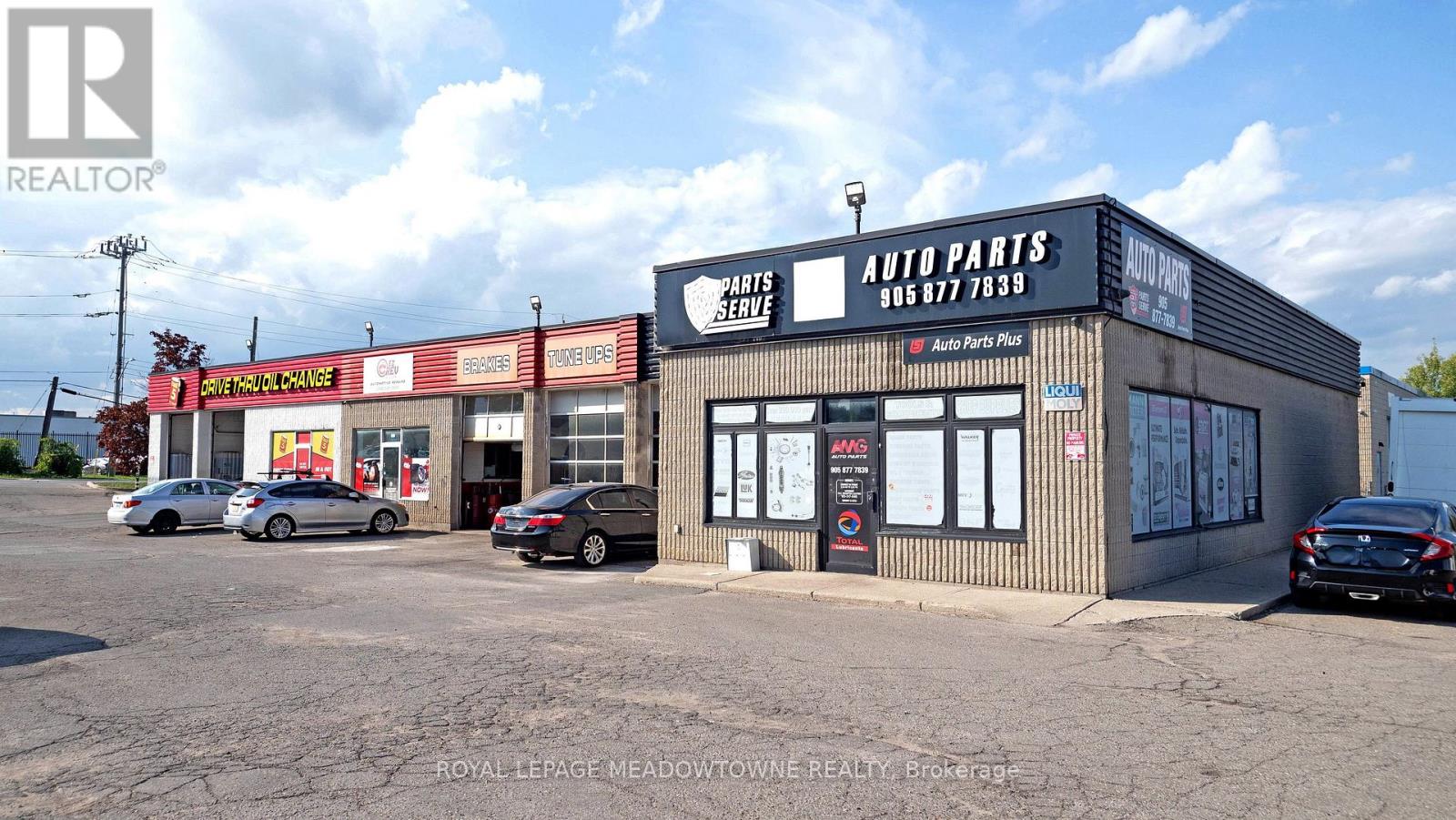 341 Guelph Street, Halton Hills (Georgetown), Ontario  L7G 4B6 - Photo 7 - W12664814