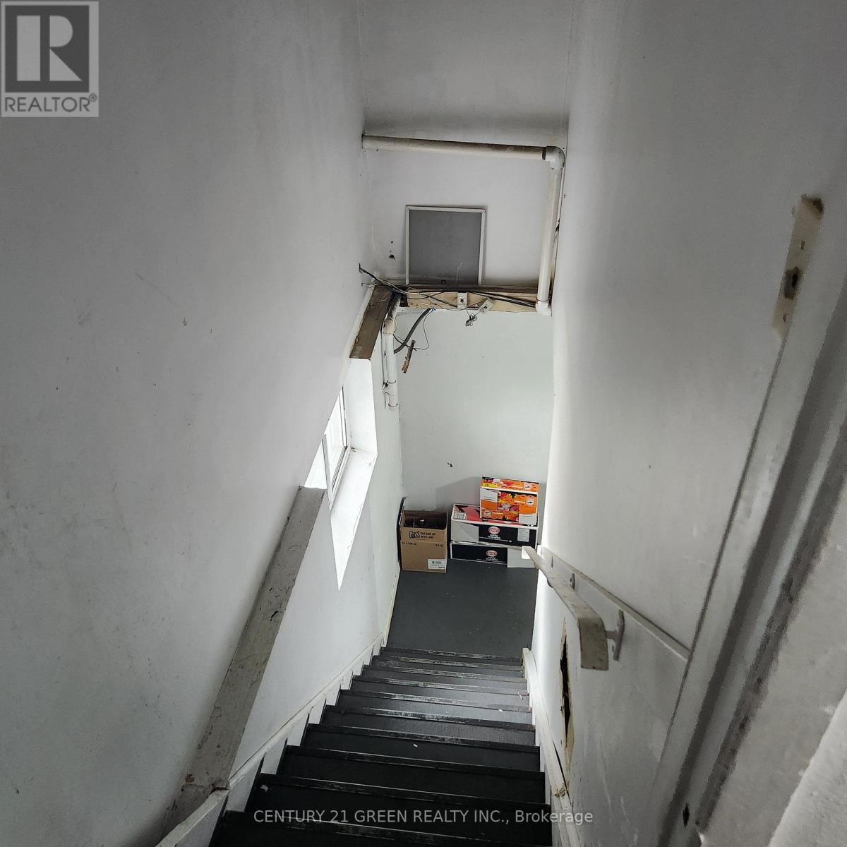 3 - 136 Guelph Street, Halton Hills (Georgetown), Ontario  L7G 4A5 - Photo 32 - W12666368