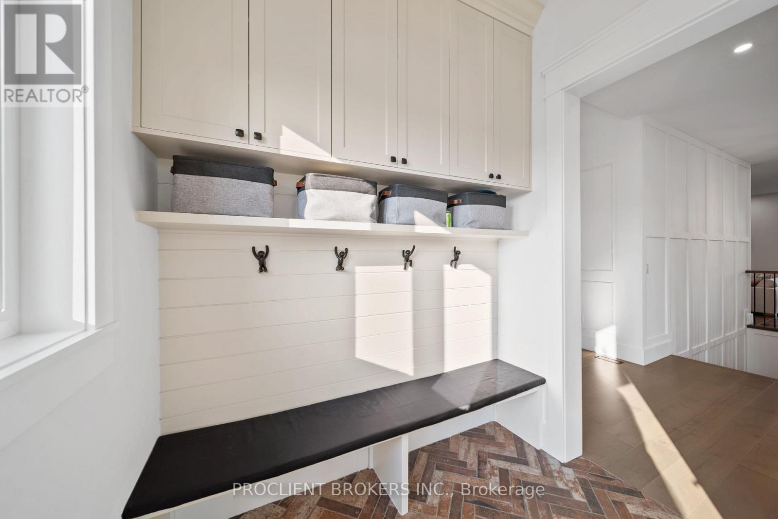 10223 Guelph Line, Milton, Ontario  L0P 1B0 - Photo 10 - W12685448