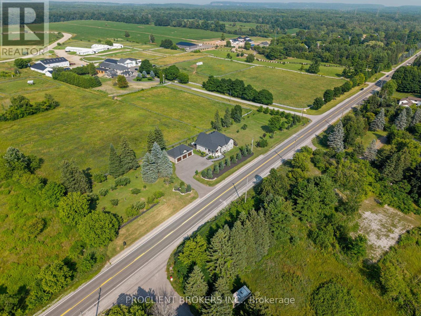 10223 Guelph Line, Milton, Ontario  L0P 1B0 - Photo 4 - W12685448