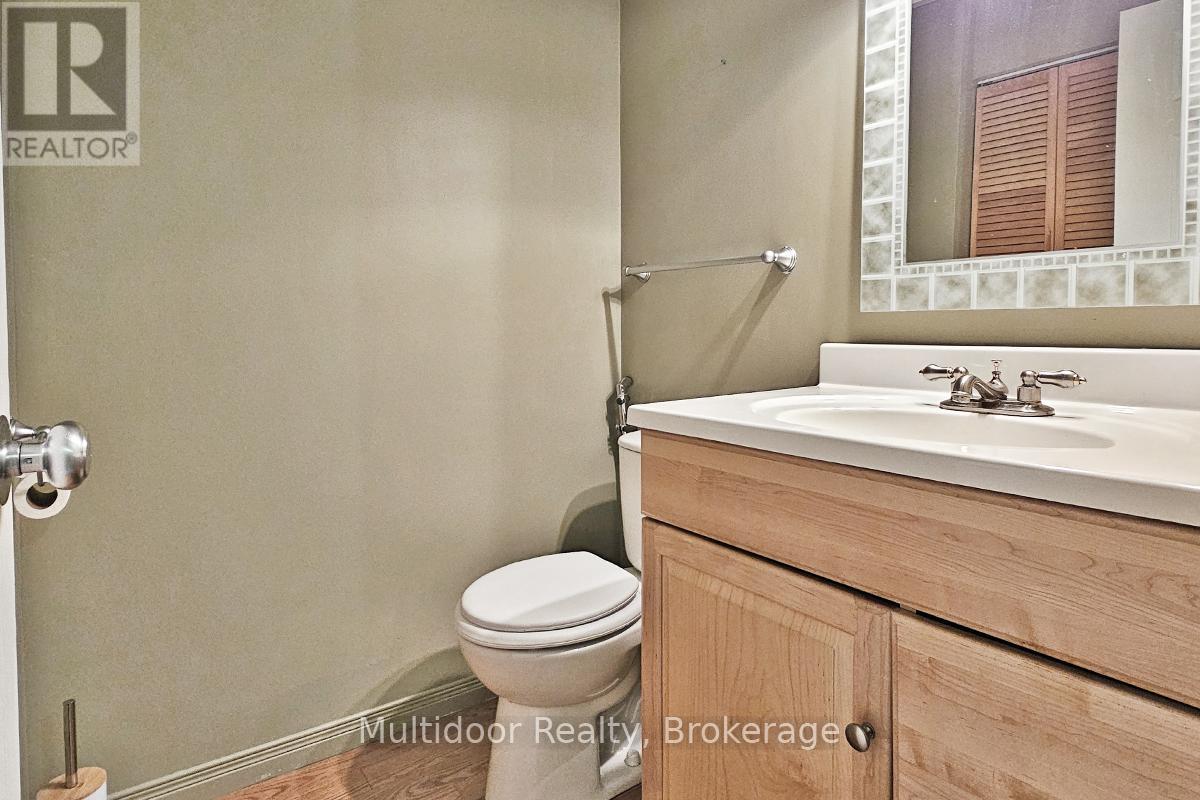 12 Hill Street, Halton Hills (Ac Acton), Ontario  L7J 2W2 - Photo 13 - W12685492