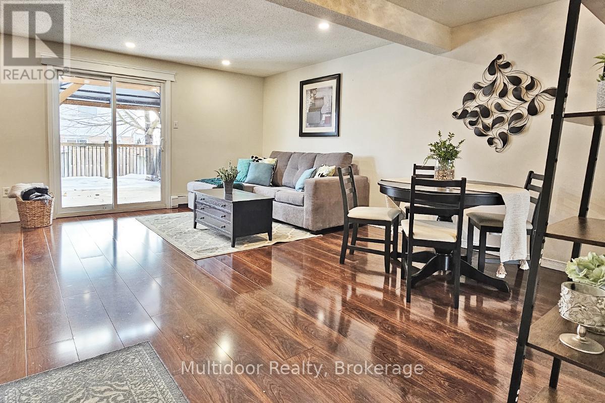 12 Hill Street, Halton Hills (Ac Acton), Ontario  L7J 2W2 - Photo 7 - W12685492