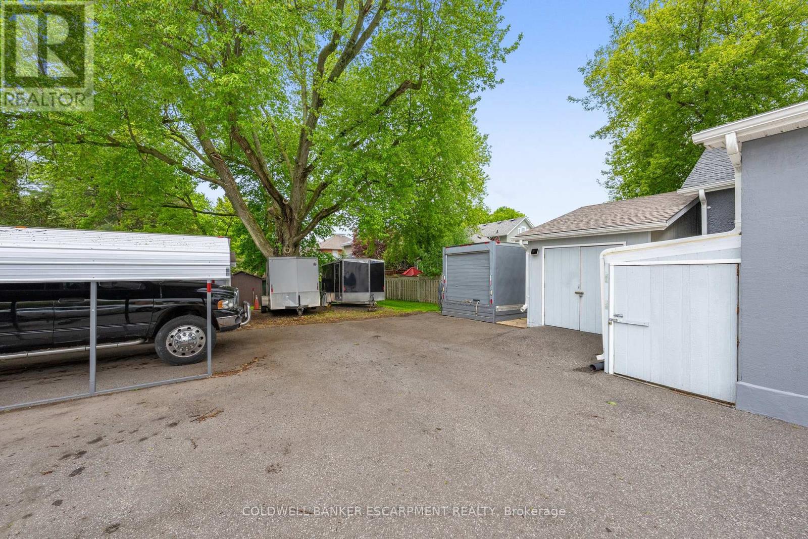 28 Main Street N, Halton Hills (Ac Acton), Ontario  L7J 1W1 - Photo 44 - W12687664