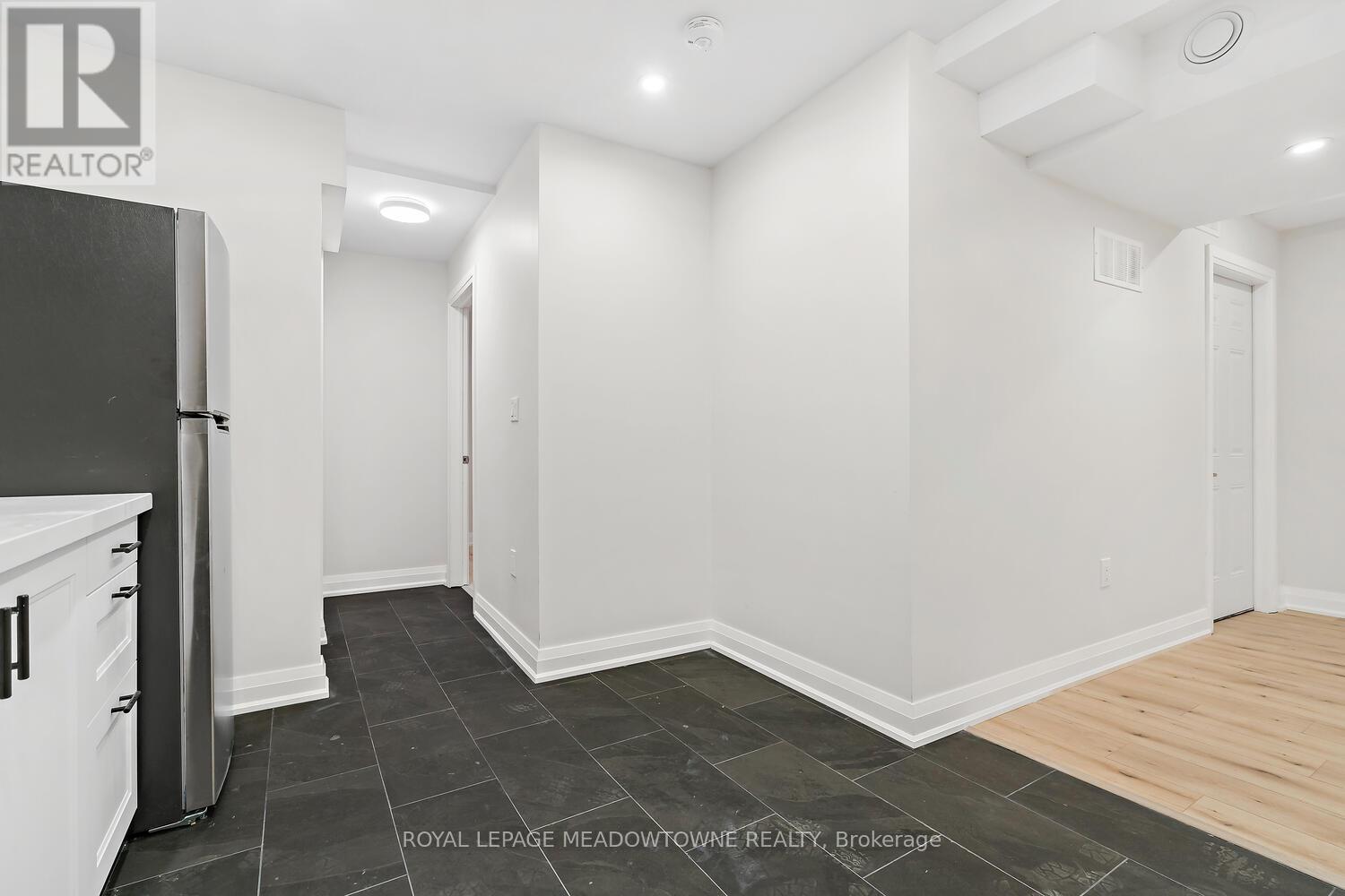 Unit 3 - 2 John Street, Halton Hills (Georgetown), Ontario  L7G 2J6 - Photo 12 - W12688200