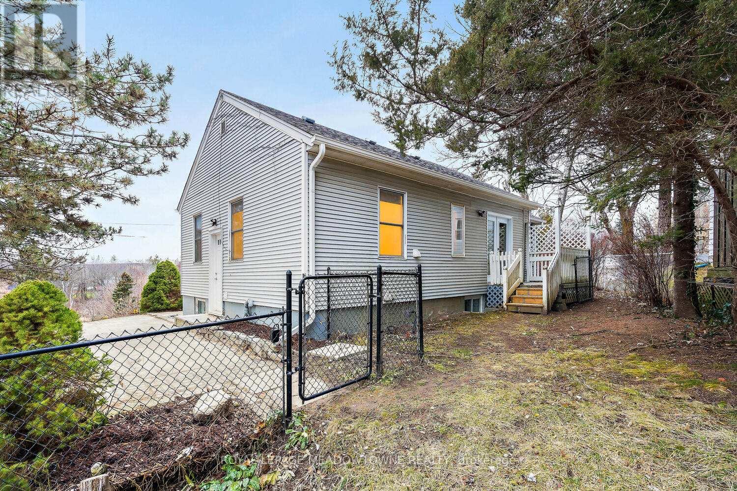 Unit 3 - 2 John Street, Halton Hills (Georgetown), Ontario  L7G 2J6 - Photo 5 - W12688200