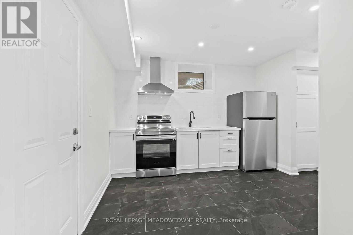 Unit 3 - 2 John Street, Halton Hills (Georgetown), Ontario  L7G 2J6 - Photo 7 - W12688200