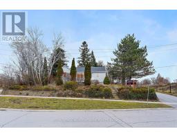 <div class="price">$1,800<small> Monthly</small></div> Unit 3 - 2 John Street, Halton Hills (Georgetown)<br><div style="margin-bottom:8px;"><small>Royal LePage Meadowtowne Realty</small></div><div class='bed_bath'>2 Bed | 1 Bath</div>