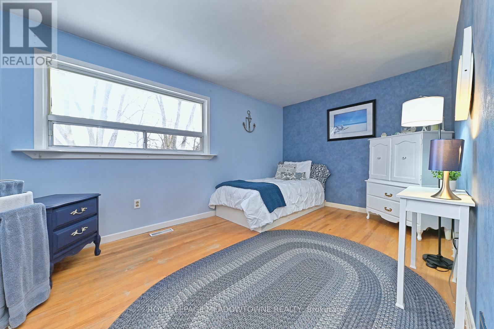 14 Moore Park Crescent, Halton Hills (Georgetown), Ontario  L7G 2T1 - Photo 20 - W12690042