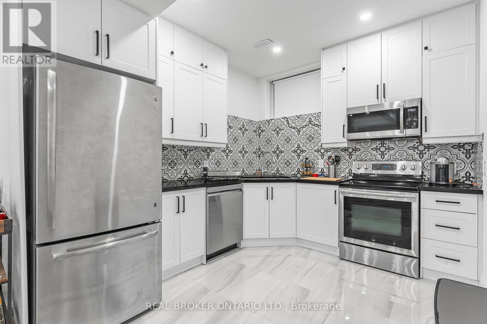 Bsmt - 330 Maple Avenue, Halton Hills (Georgetown), Ontario  L7G 1X1 - Photo 11 - W12692570