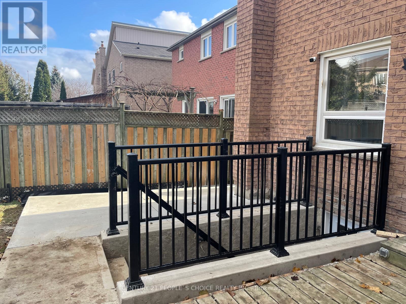 Bsmt - 319 Barber Drive, Halton Hills (Georgetown), Ontario  L7G 5H7 - Photo 2 - W12692700