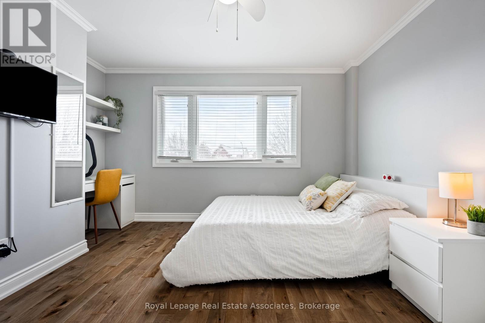 51 Curry Crescent, Halton Hills (Georgetown), Ontario  L7G 5T1 - Photo 17 - W12692730