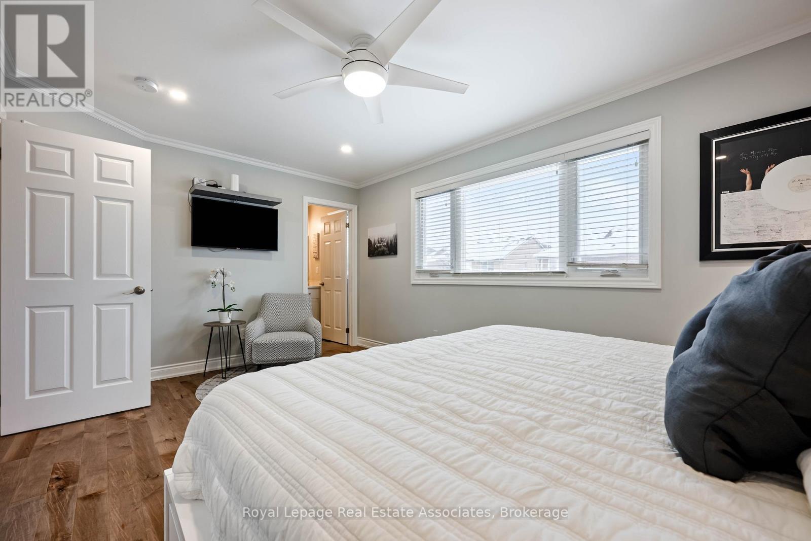 51 Curry Crescent, Halton Hills (Georgetown), Ontario  L7G 5T1 - Photo 25 - W12692730