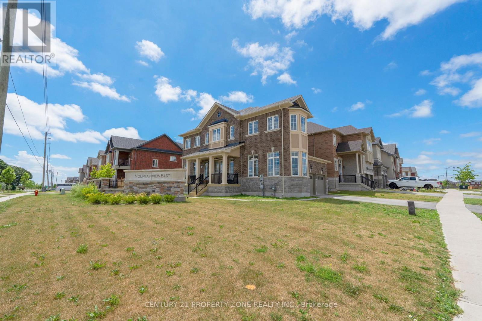 10096 Tenth Line, Halton Hills (Georgetown), Ontario  L7G 4S7 - Photo 5 - W12693656