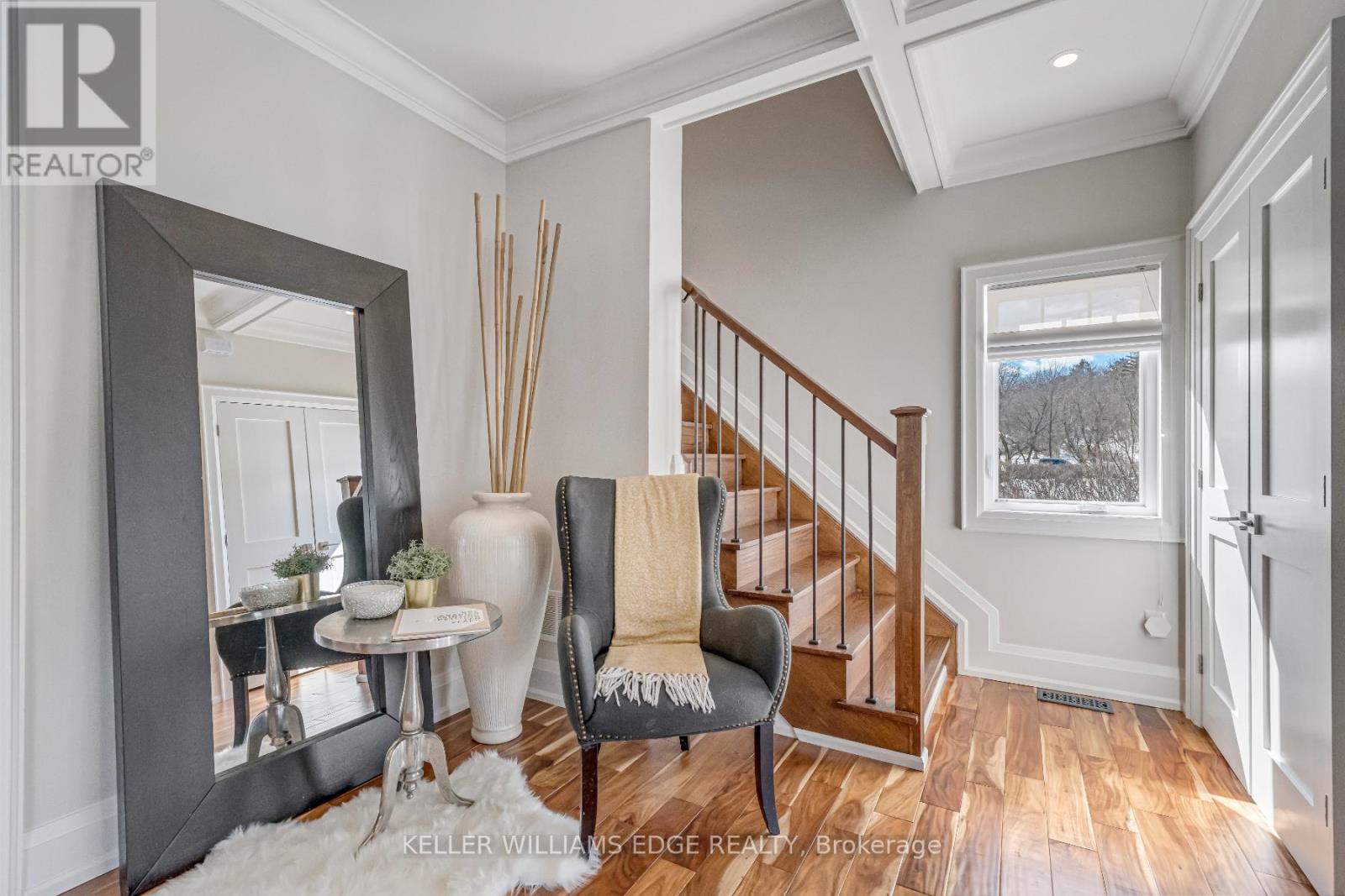 6 Credit Street, Halton Hills (Glen Williams), Ontario  L7G 2W1 - Photo 10 - W12694216