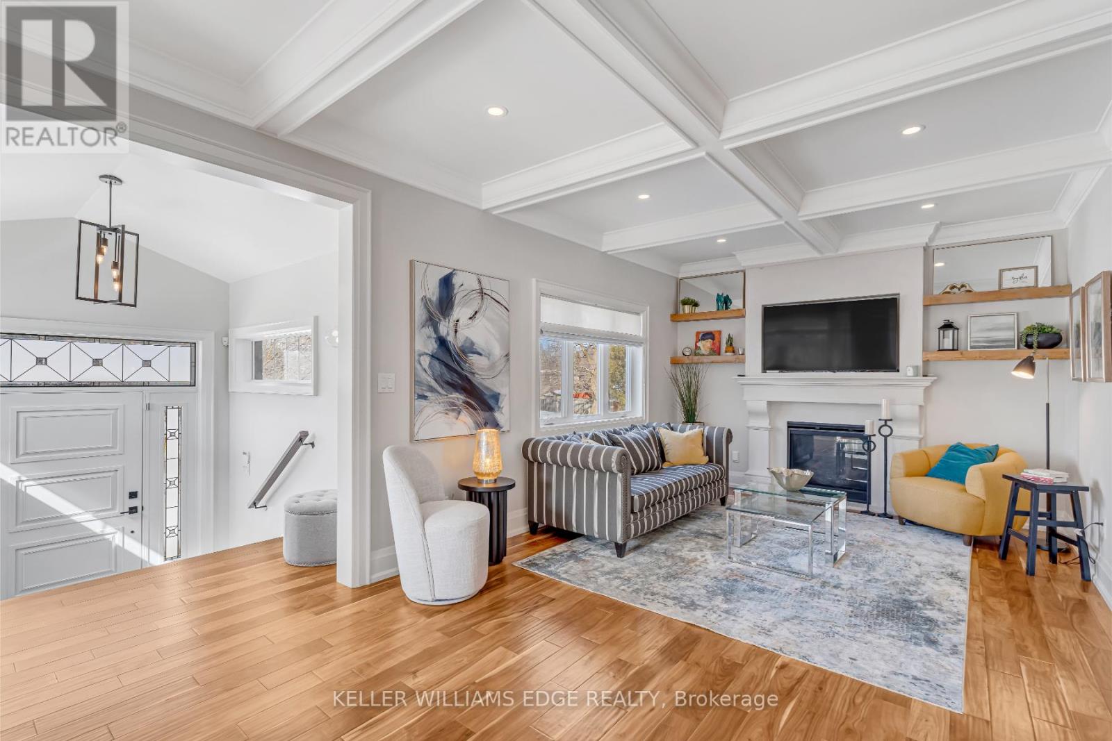 6 Credit Street, Halton Hills (Glen Williams), Ontario  L7G 2W1 - Photo 5 - W12694216