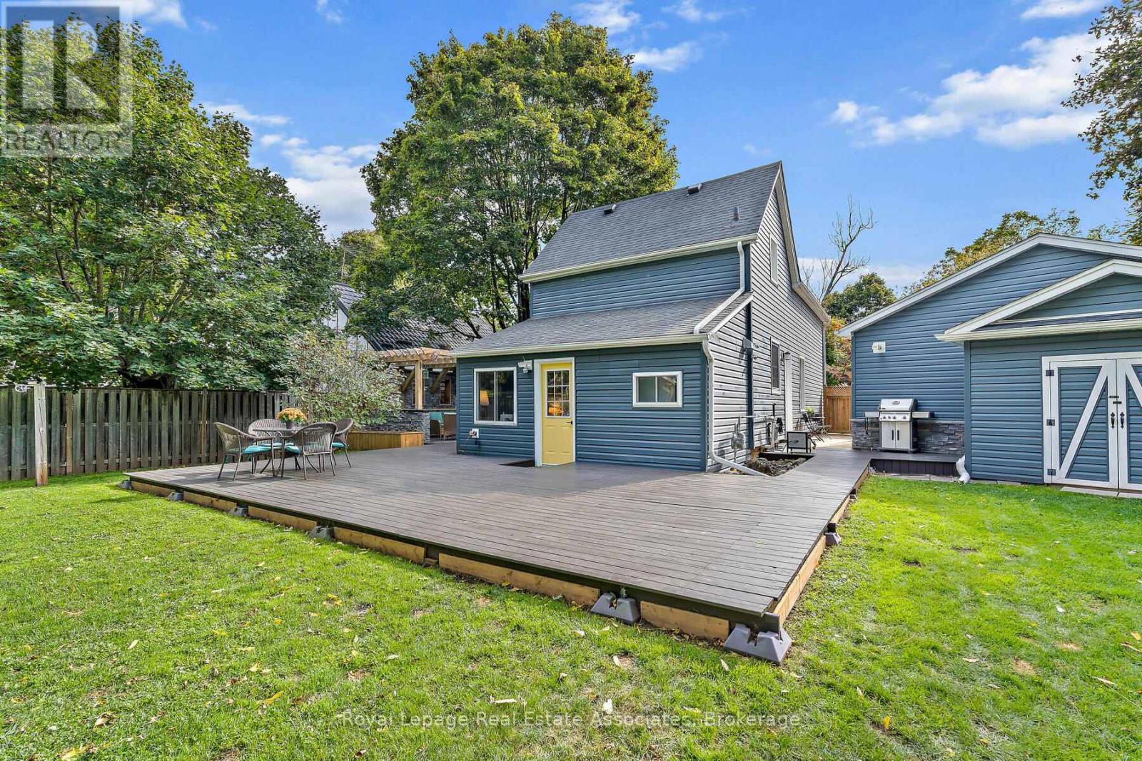 119 Crescent Street, Halton Hills (Ac Acton), Ontario  L7J 2E1 - Photo 46 - W12694268