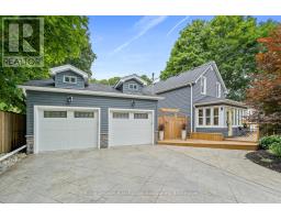 <div class="price">$1,075,000</div> 119 Crescent Street, Halton Hills (Ac Acton)<br><div style="margin-bottom:8px;"><small>Royal LePage Real Estate Associates</small></div><div class='bed_bath'>3 Bed | 2 Bath</div>
