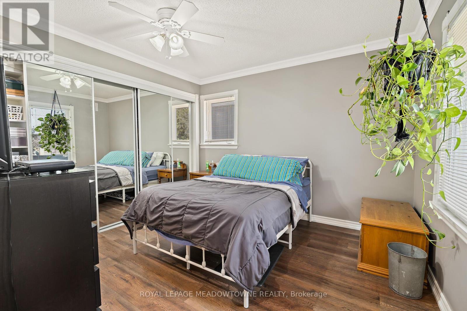 7 Temple Road, Halton Hills (Georgetown), Ontario  L7G 3J6 - Photo 14 - W12697714