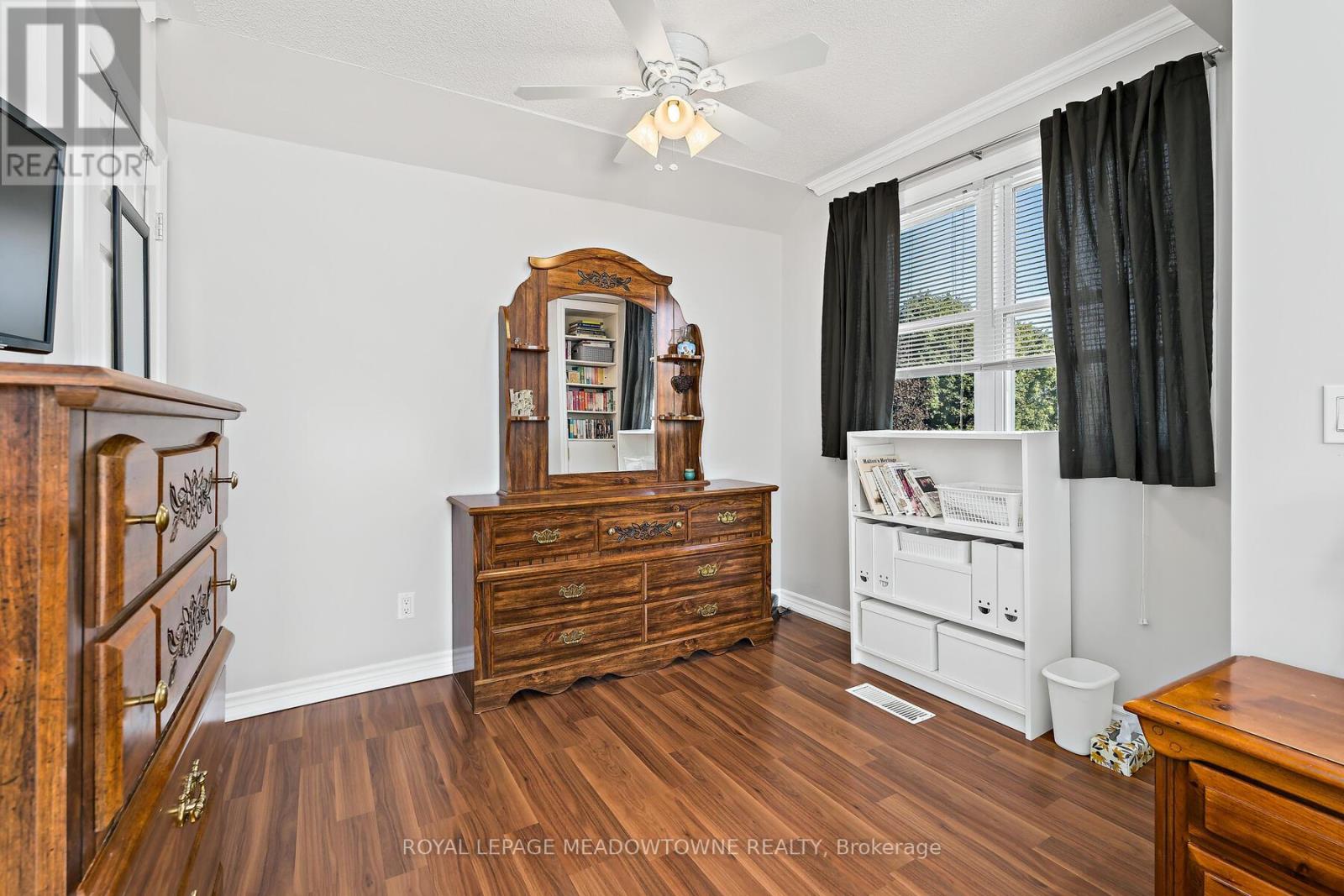 7 Temple Road, Halton Hills (Georgetown), Ontario  L7G 3J6 - Photo 23 - W12697714