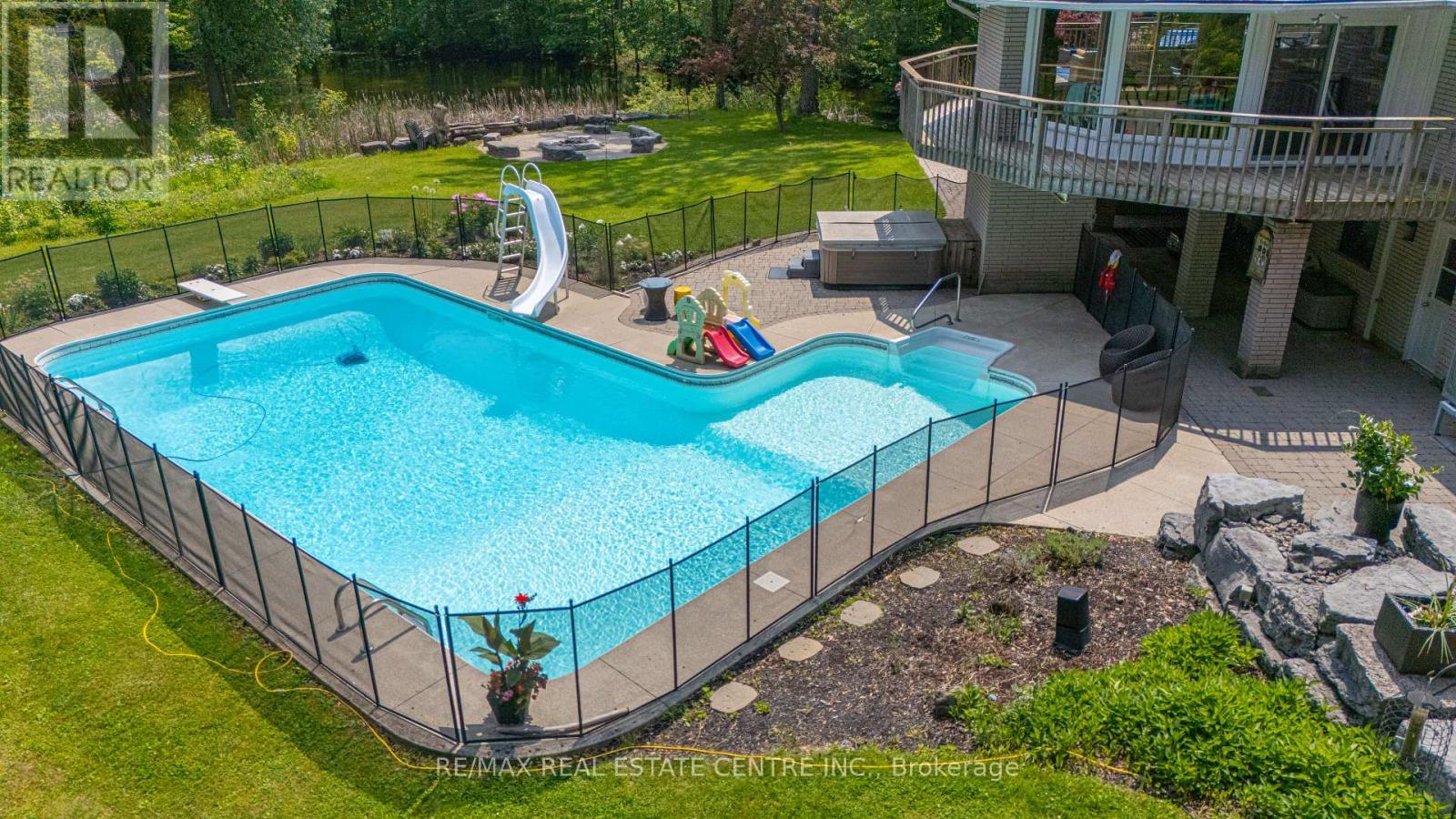 10457 Darkwood Road, Milton, Ontario  L0P 1J0 - Photo 4 - W12704064