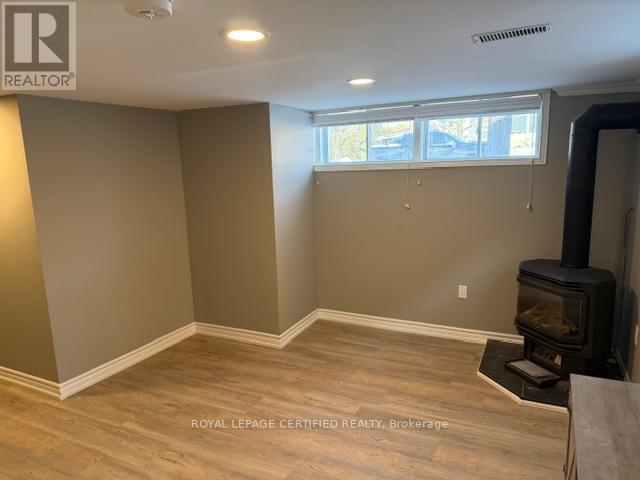 Lower - 6 Prince Charles Drive, Halton Hills (Georgetown), Ontario  L7G 3T7 - Photo 16 - W12705944