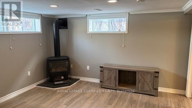 Lower - 6 Prince Charles Drive, Halton Hills (Georgetown), Ontario  L7G 3T7 - Photo 5 - W12705944