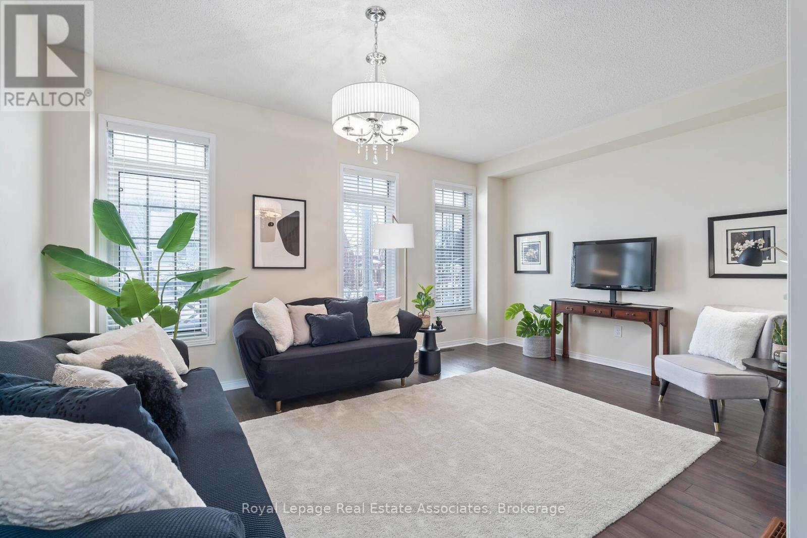 64 Batiste Trail, Halton Hills (Georgetown), Ontario  L7G 0H2 - Photo 15 - W12708040