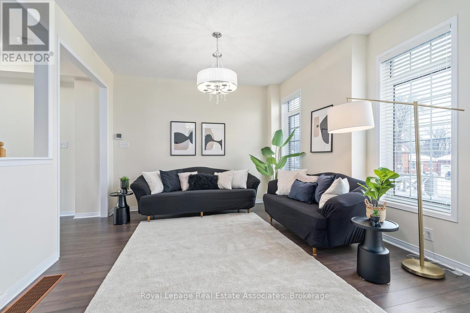 64 Batiste Trail, Halton Hills (Georgetown), Ontario  L7G 0H2 - Photo 16 - W12708040