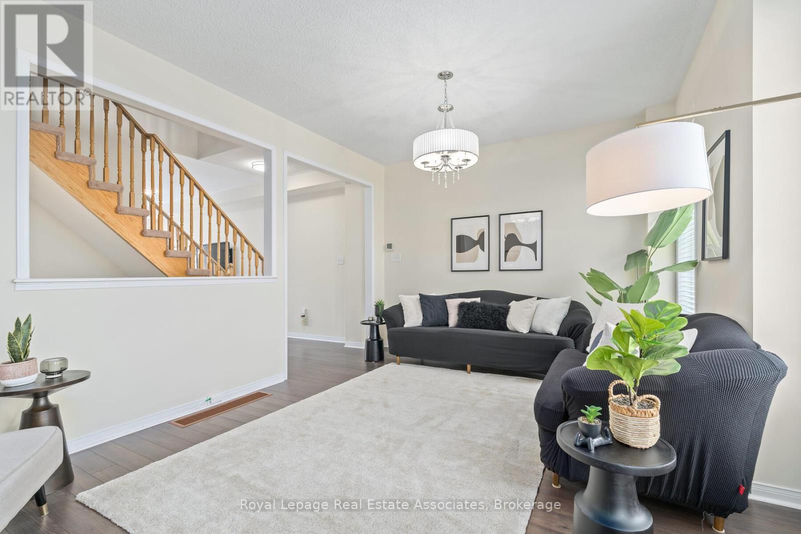 64 Batiste Trail, Halton Hills (Georgetown), Ontario  L7G 0H2 - Photo 17 - W12708040