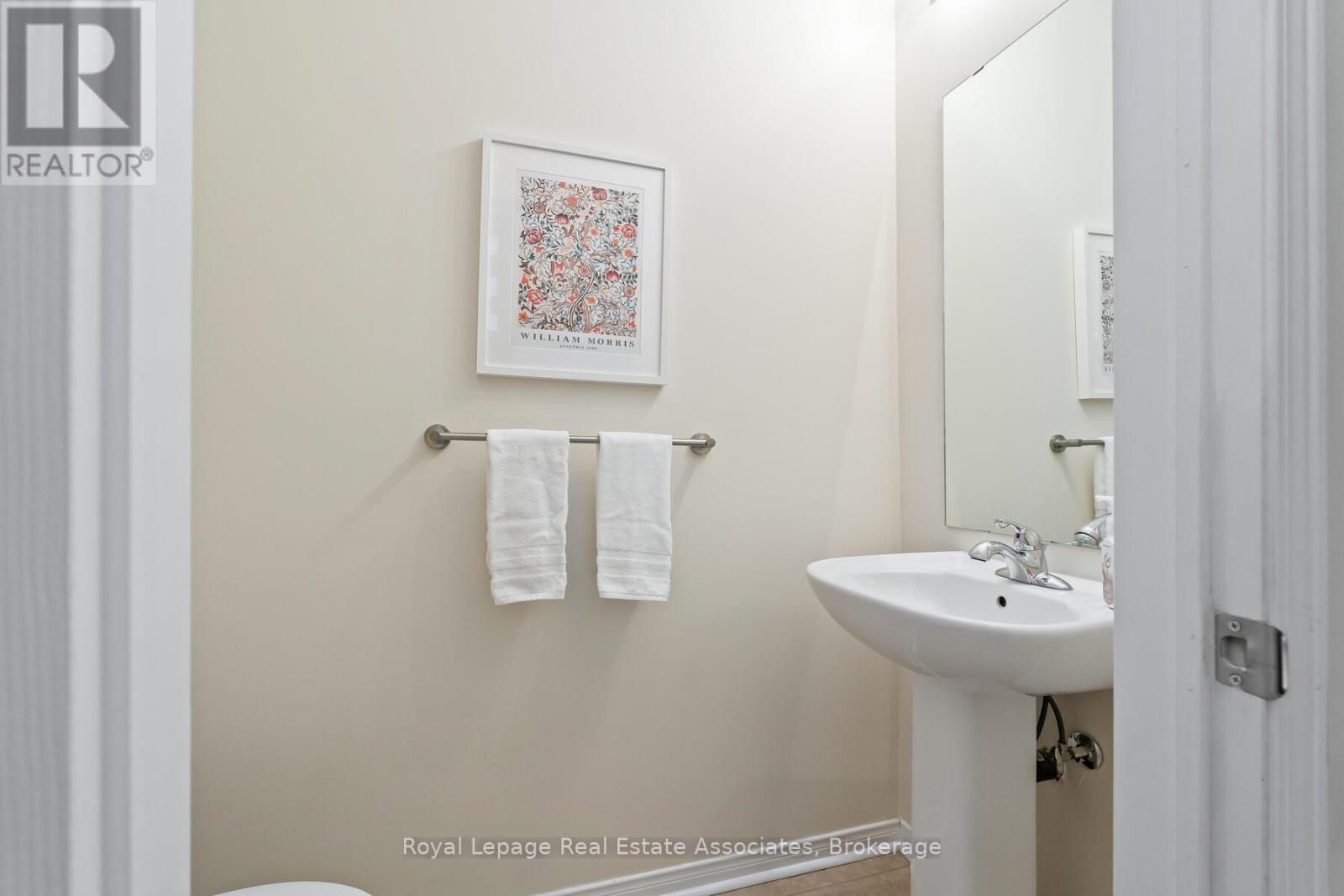 64 Batiste Trail, Halton Hills (Georgetown), Ontario  L7G 0H2 - Photo 18 - W12708040