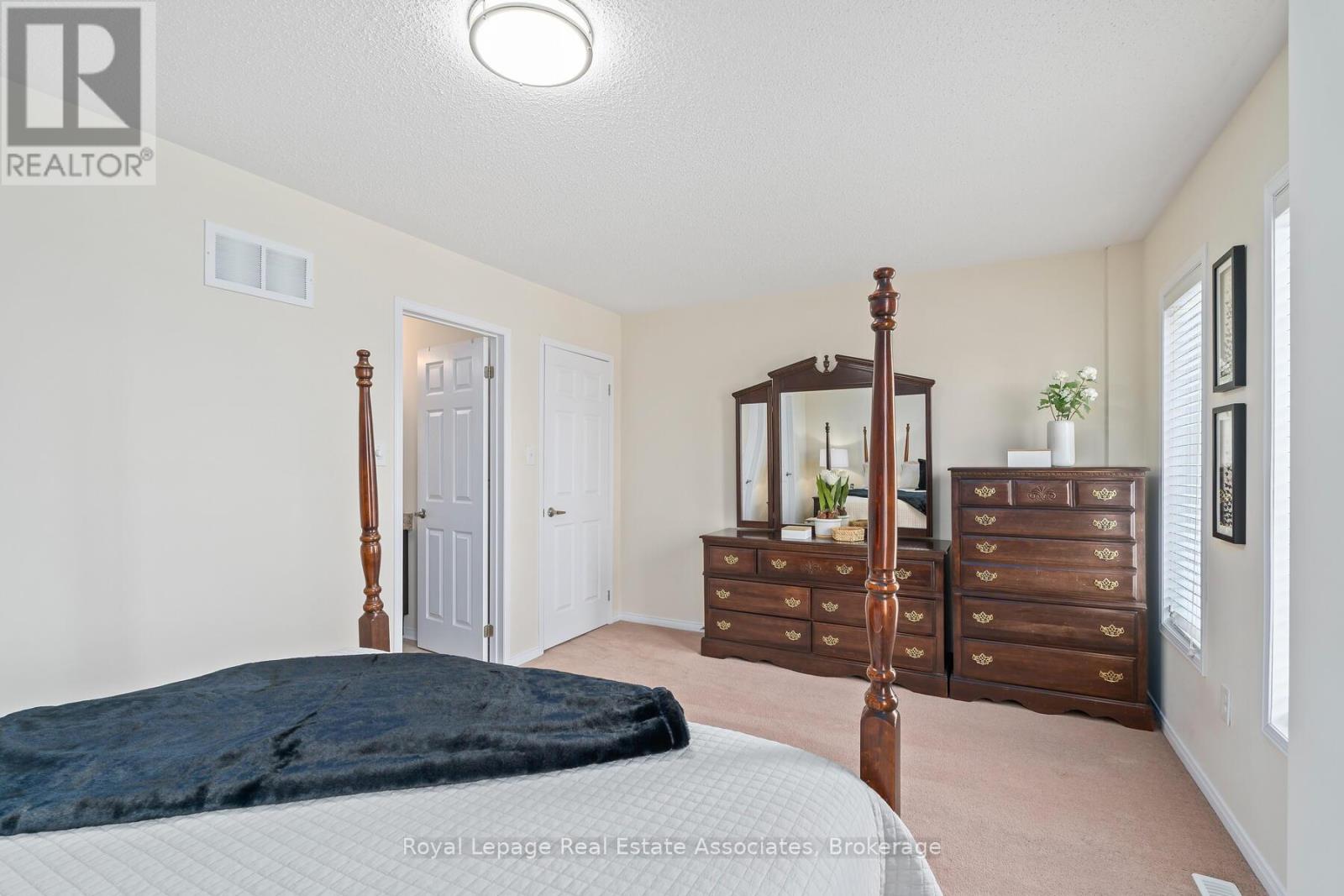 64 Batiste Trail, Halton Hills (Georgetown), Ontario  L7G 0H2 - Photo 23 - W12708040