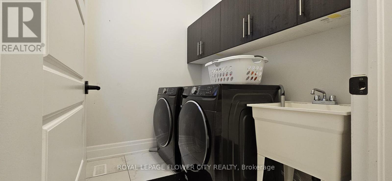 7 Overstone Road, Halton Hills (Georgetown), Ontario  L7G 0N5 - Photo 12 - W12709038