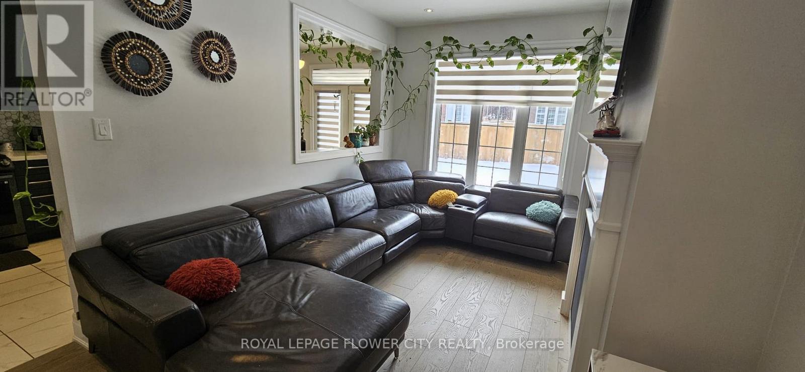 7 Overstone Road, Halton Hills (Georgetown), Ontario  L7G 0N5 - Photo 6 - W12709038