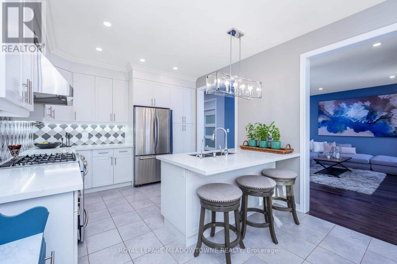 71 Northwest Court, Halton Hills (Georgetown), Ontario  L7G 0K7 - Photo 13 - W12710752