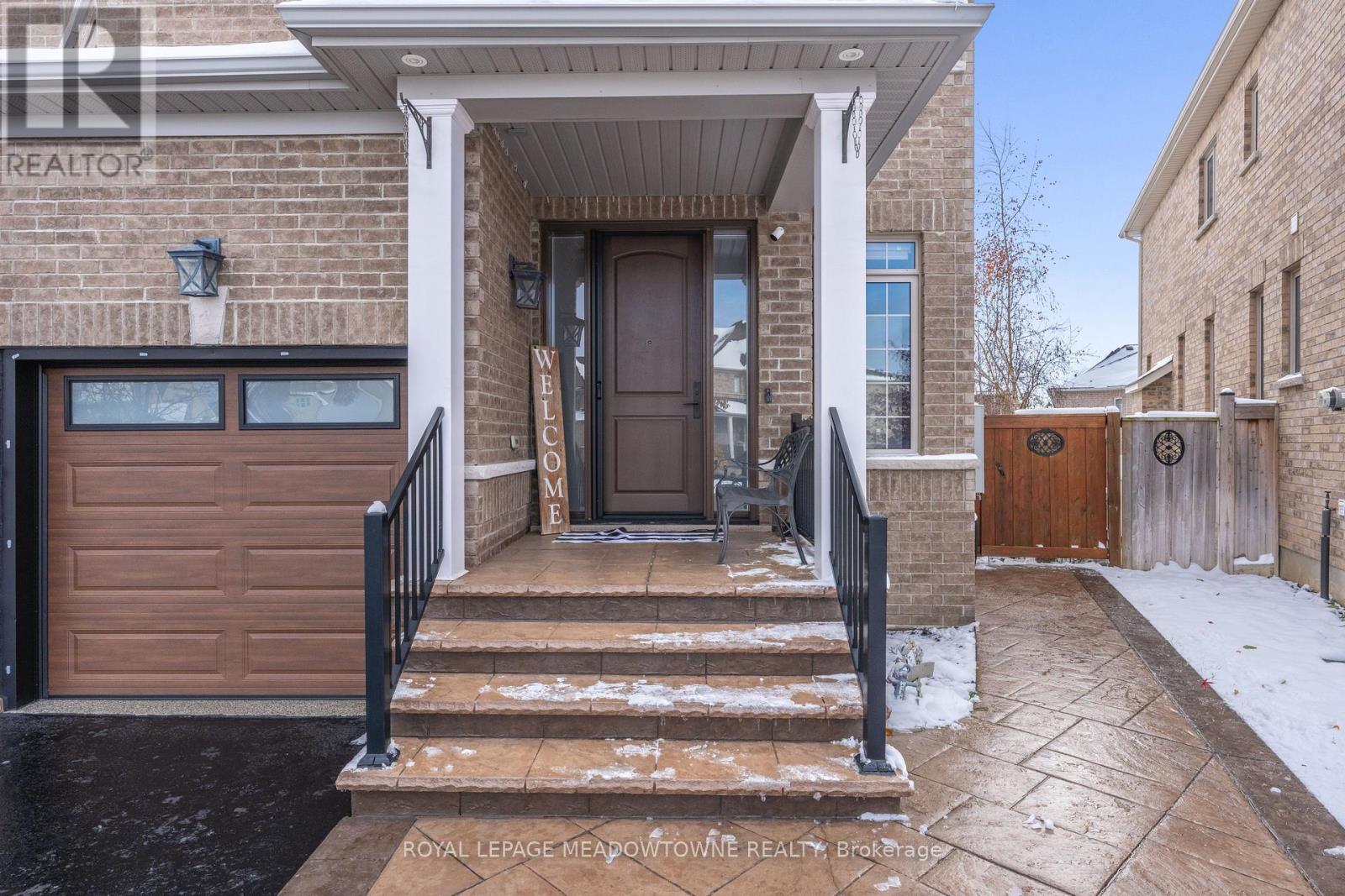 71 Northwest Court, Halton Hills (Georgetown), Ontario  L7G 0K7 - Photo 2 - W12710752