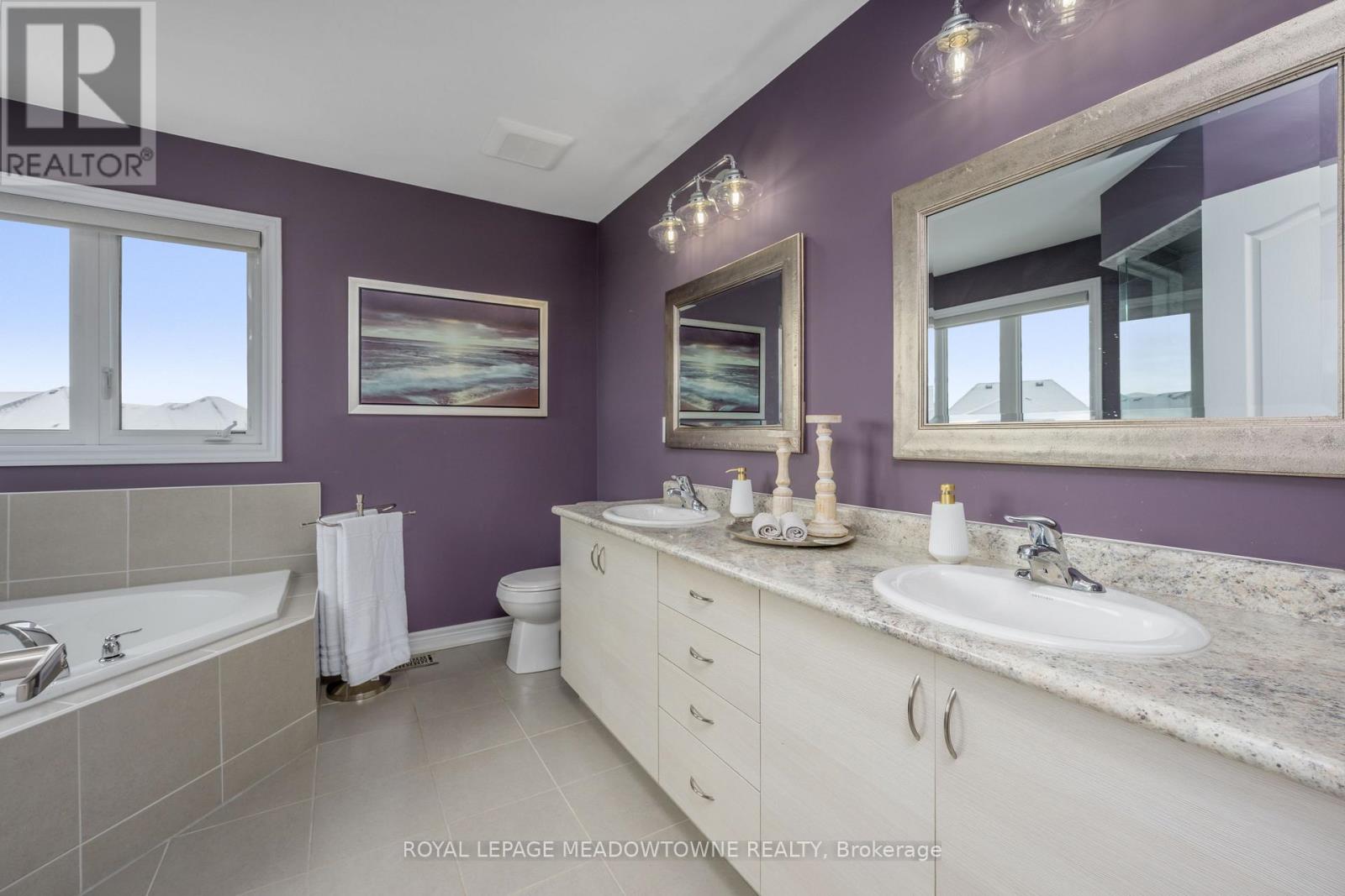 71 Northwest Court, Halton Hills (Georgetown), Ontario  L7G 0K7 - Photo 23 - W12710752