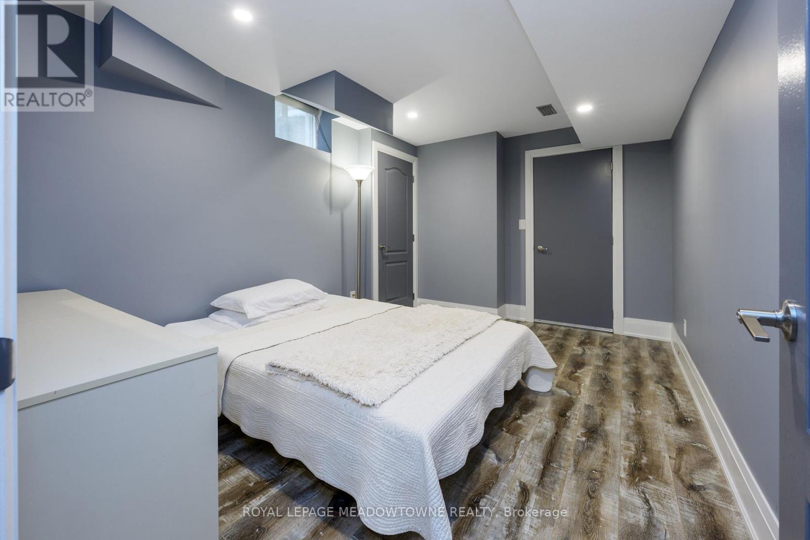 71 Northwest Court, Halton Hills (Georgetown), Ontario  L7G 0K7 - Photo 39 - W12710752