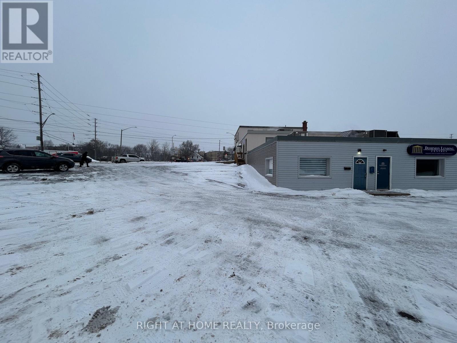 5 - 116 Guelph Street, Halton Hills (Georgetown), Ontario  L7G 4A3 - Photo 10 - W12716656