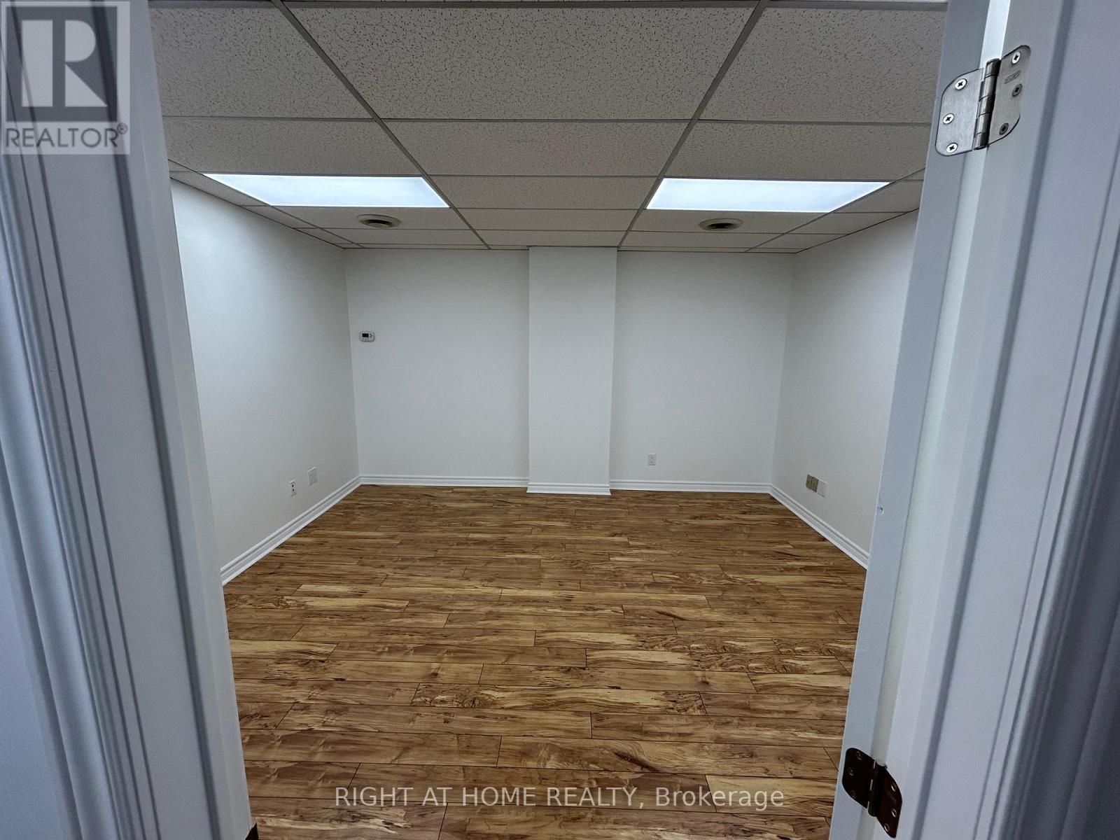 5 - 116 Guelph Street, Halton Hills (Georgetown), Ontario  L7G 4A3 - Photo 6 - W12716656