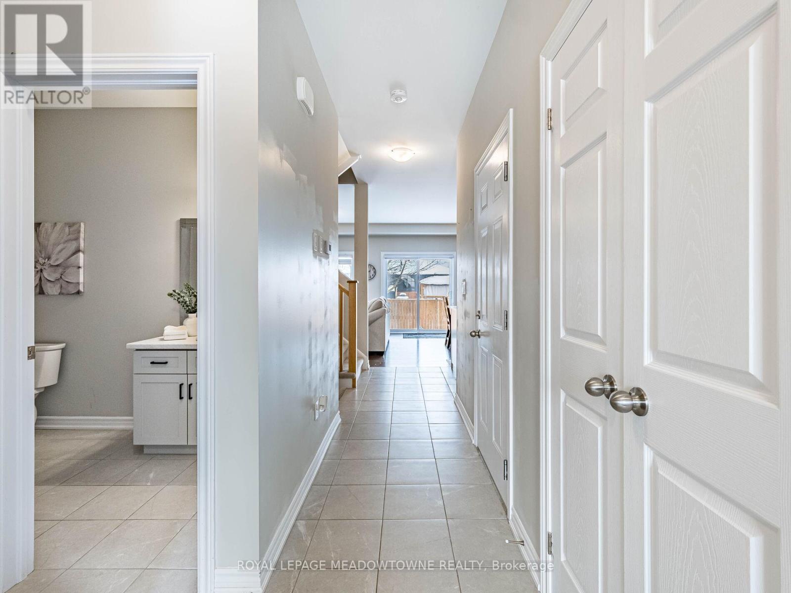 7 - 13 Braida Lane, Halton Hills (Ac Acton), Ontario  L7J 1P9 - Photo 7 - W12716860