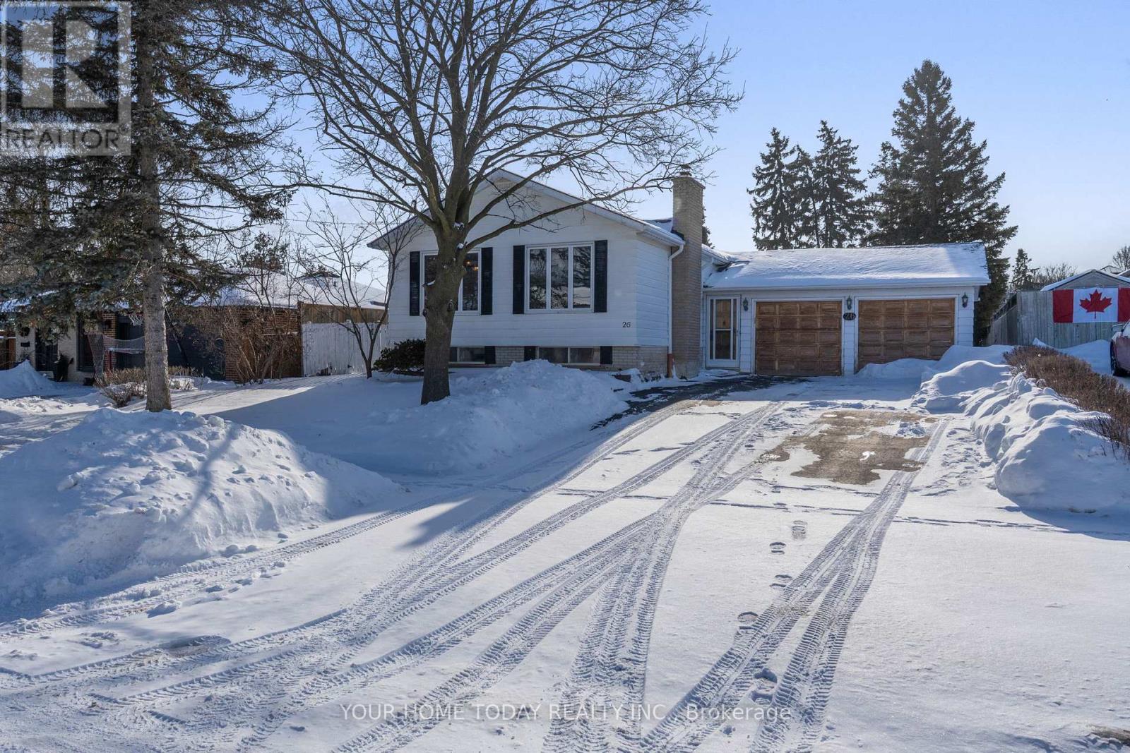 26 Fagan Drive, Halton Hills (Georgetown), Ontario  L7G 4P3 - Photo 1 - W12716954