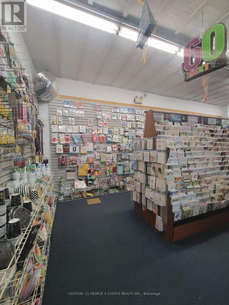 8 Main Street N, Halton Hills (Ac Acton), Ontario  L7J 1W1 - Photo 6 - W12717622