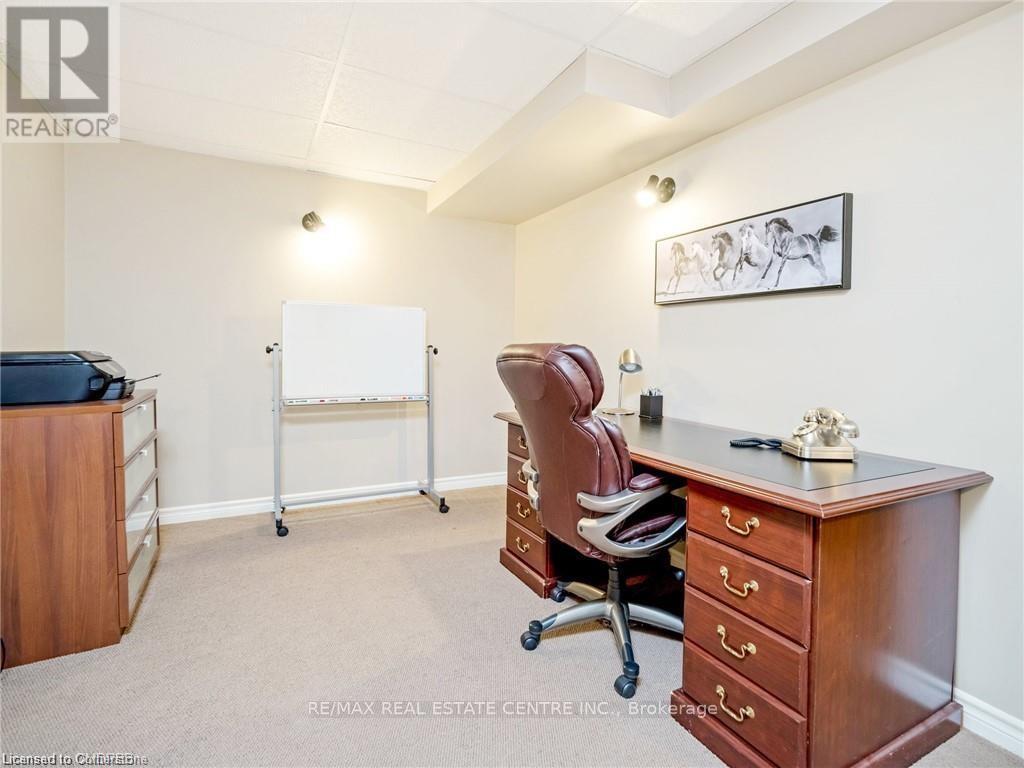 15 Trillium Terrace, Halton Hills (Rural Halton Hills), Ontario  L7J 2W8 - Photo 27 - W12718230