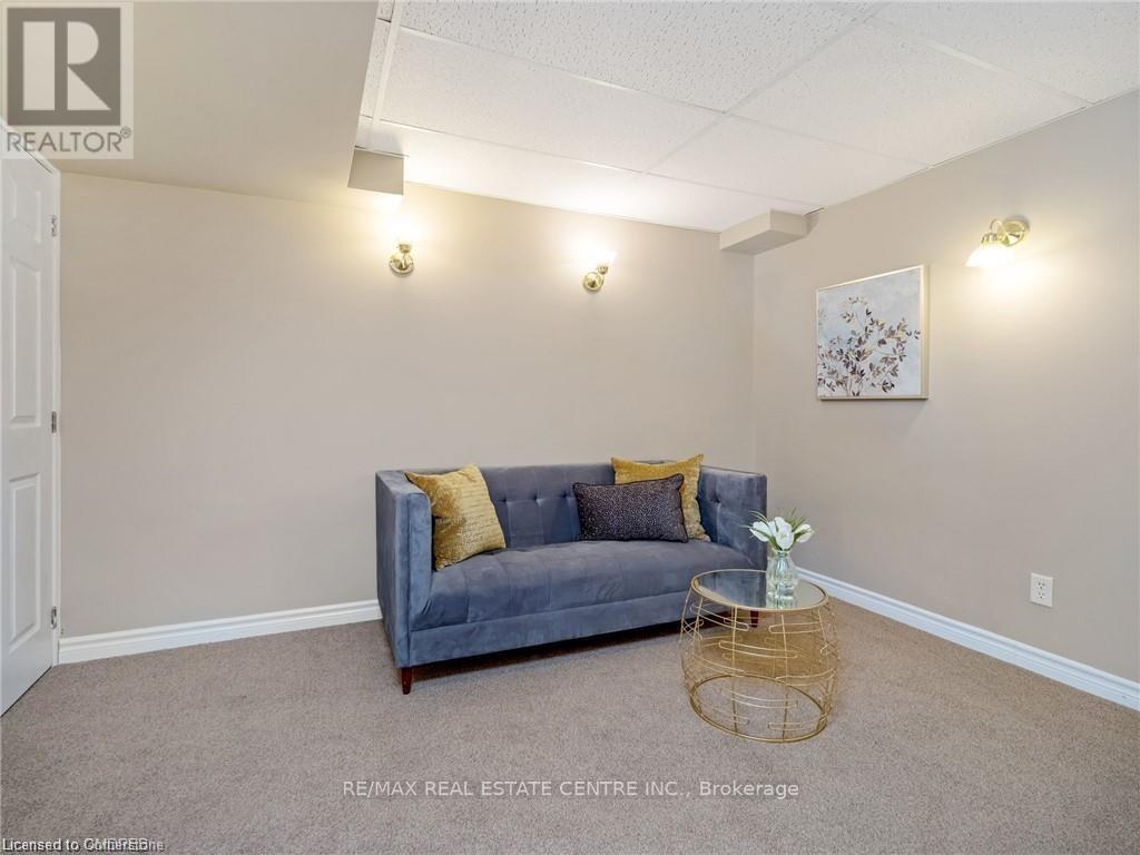 15 Trillium Terrace, Halton Hills (Rural Halton Hills), Ontario  L7J 2W8 - Photo 30 - W12718230