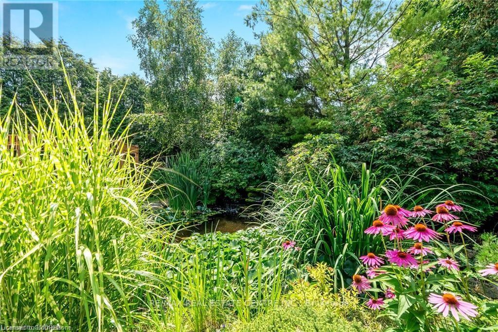 15 Trillium Terrace, Halton Hills (Rural Halton Hills), Ontario  L7J 2W8 - Photo 34 - W12718230