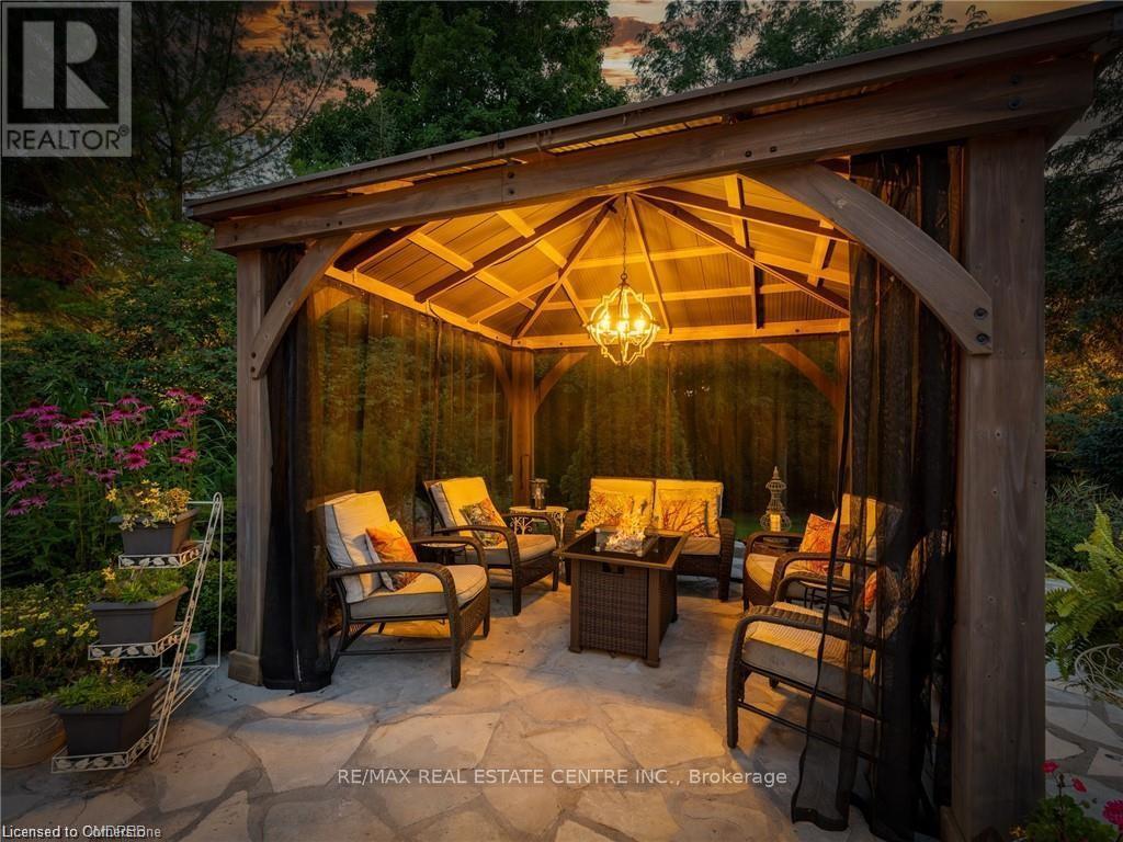 15 Trillium Terrace, Halton Hills (Rural Halton Hills), Ontario  L7J 2W8 - Photo 41 - W12718230