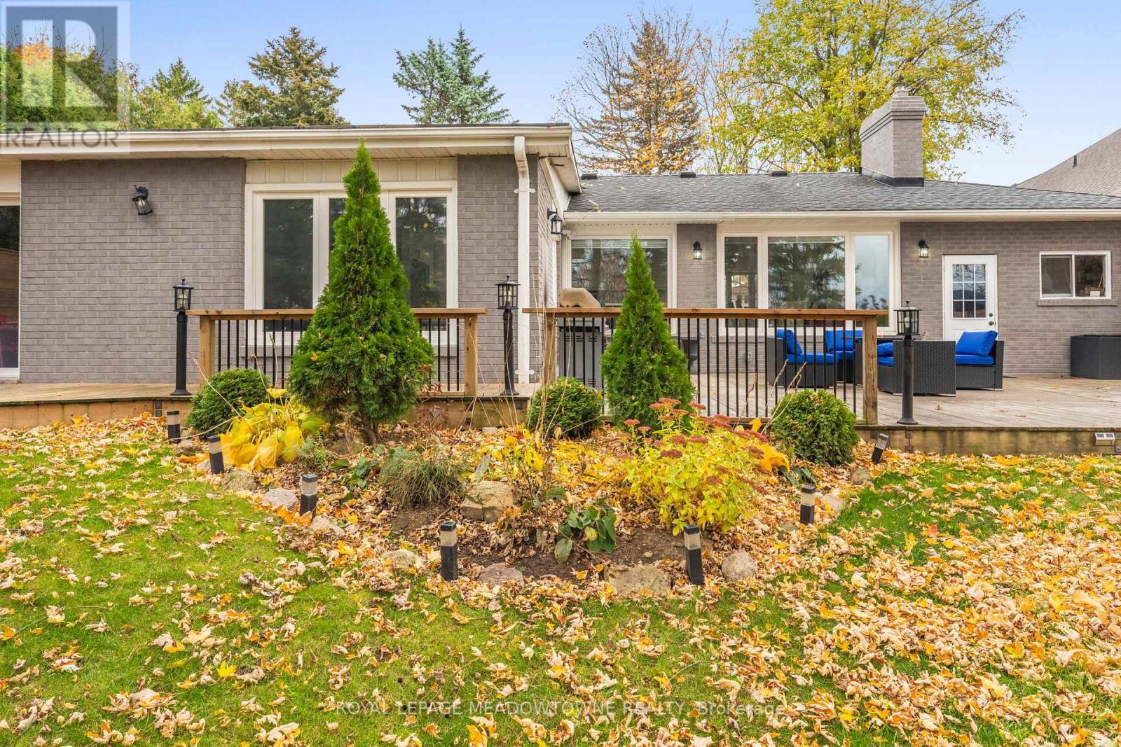 4 Chipper Court, Halton Hills (Georgetown), Ontario  L7G 1L3 - Photo 33 - W12719872