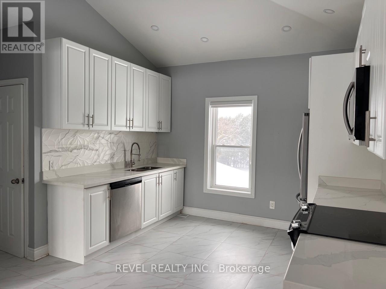 10207 Guelph Line, Milton (Campbellville), Ontario  L0P 1B0 - Photo 13 - W12722286